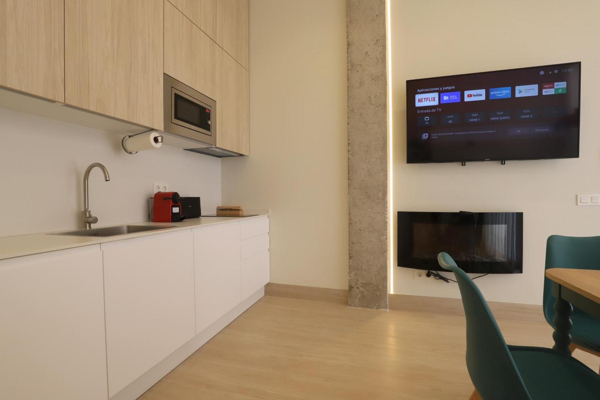 Apartamentos Orilla Del Bernabeu Мадрид Экстерьер фото
